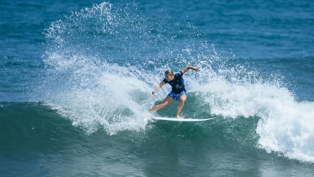 Gilmore topples Picklum in El Salvador Pro WSL defence