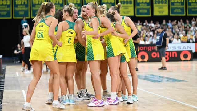 Diamonds set for Netball World Cup after contract deal