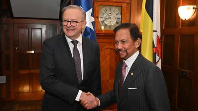 Albanese signs bilateral deal with Sultan of Brunei