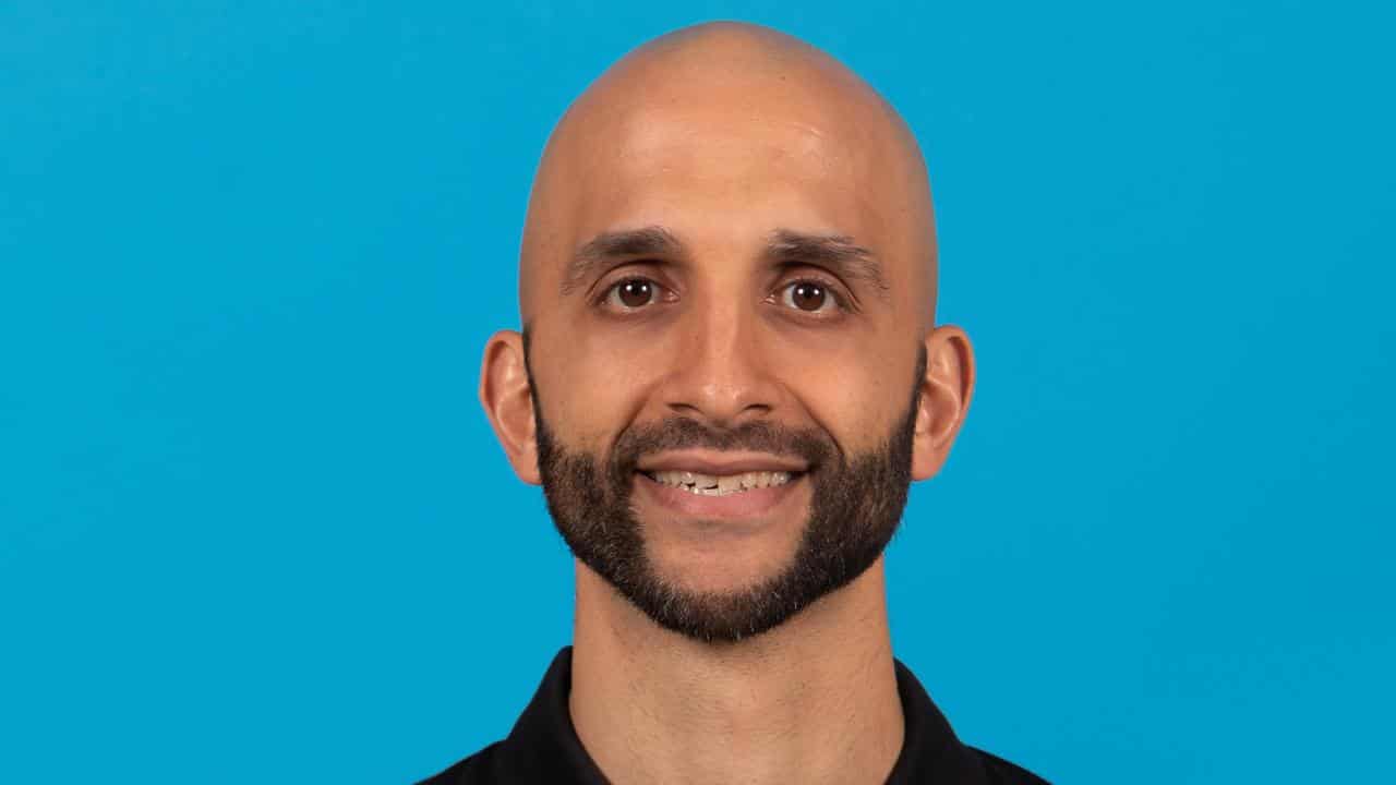 Ex-NBA assistant Abdelfattah is Kings' new coach