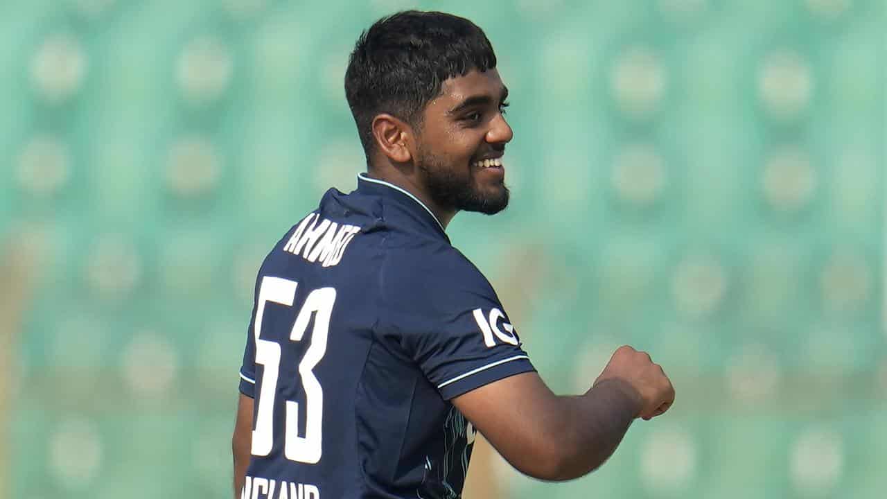 England call in teen star Rehan Ahmed as Moeen cover