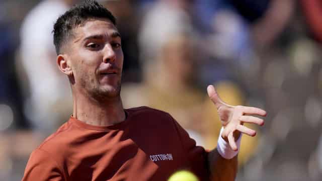 Paris star Kokkinakis facing battle to make Wimbledon