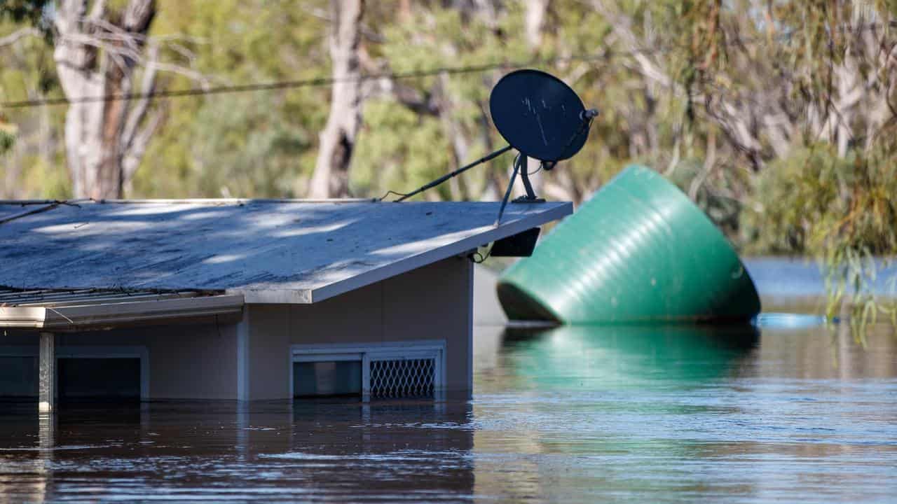 Fast-tracked rebuild planned for Murray flood victims