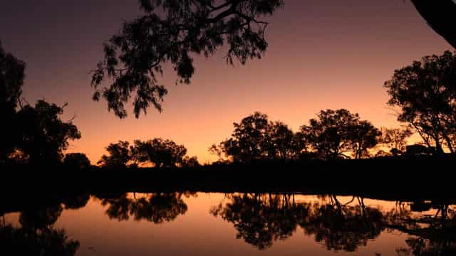 Poem weaves outback woman's struggle into winning words