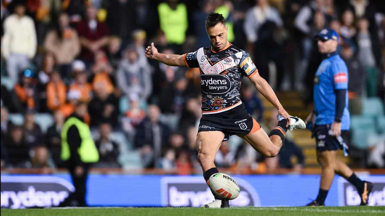 Sea Eagles swoop to sign Brooks on four-year NRL deal