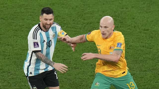 Socceroo Aaron Mooy retires from football