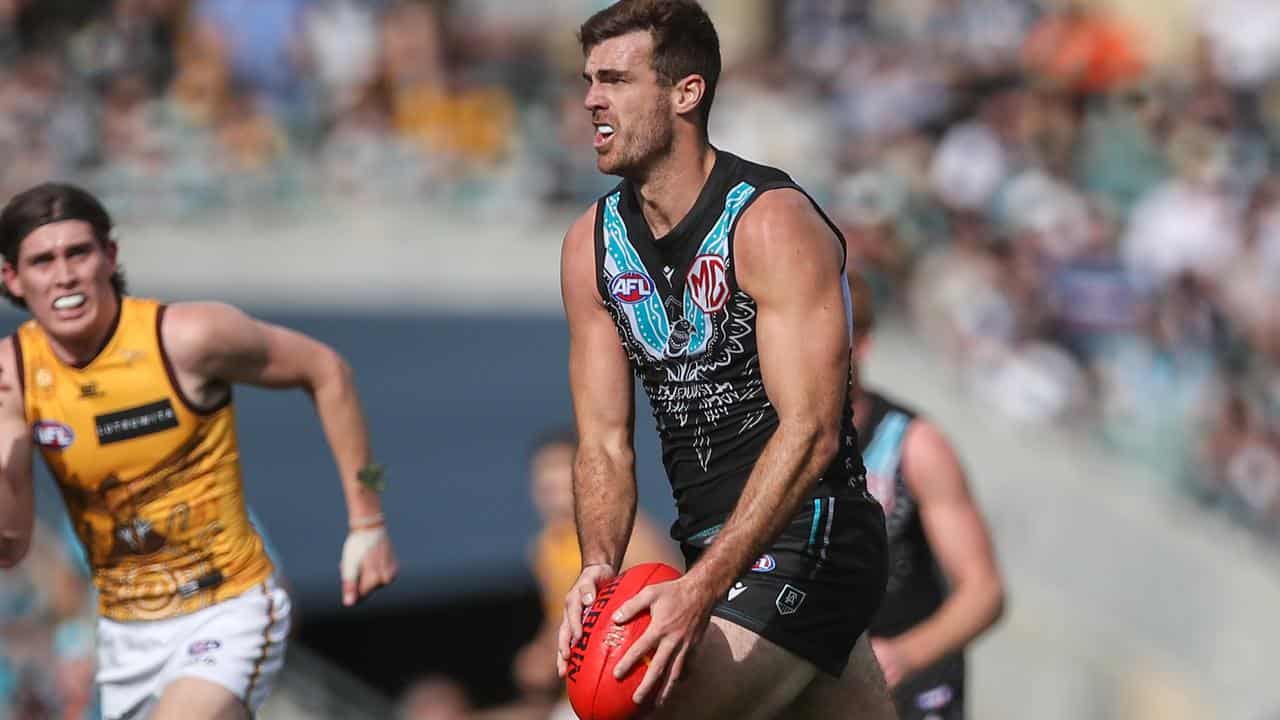 Port Adelaide ruck Lycett sidelined by knee injury