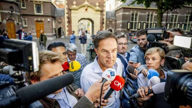 Dutch government collapses over immigration policy