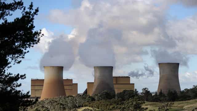 Call to cut emissions by almost three-quarters by 2035