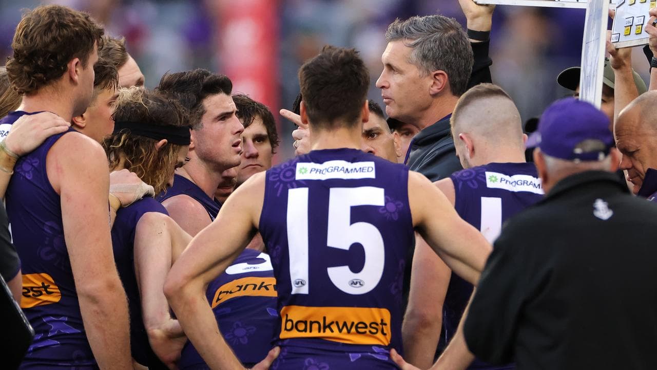 Longmuir urges Dockers not to wallow in own self pity