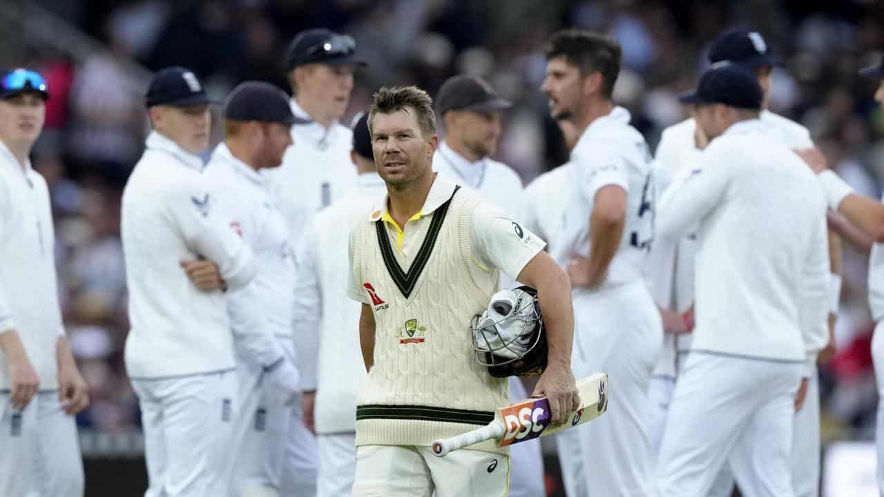 Australia should stick with Warner in Ashes: Ponting