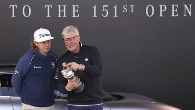 Smith returns Claret Jug, says: 'I want it back so bad'