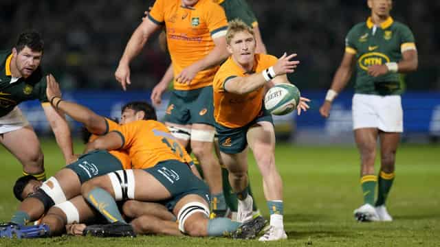 McDermott eyes start as Wallabies seek fast improvement