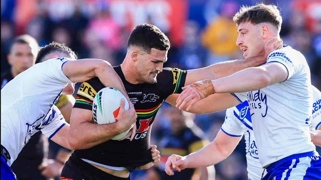 'Gang back together' as Panthers smash Bulldogs