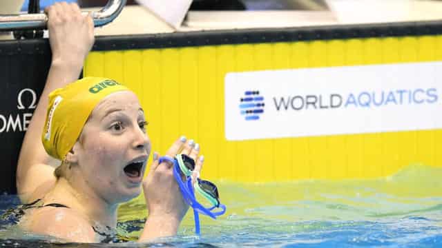 O'Callaghan breaks longest-standing women's swim record