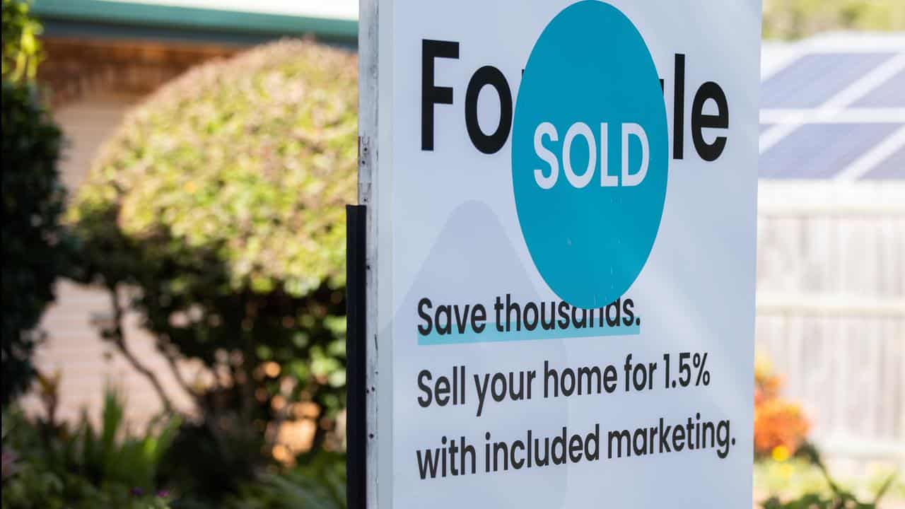 Housing market recovery gears up as listings stall