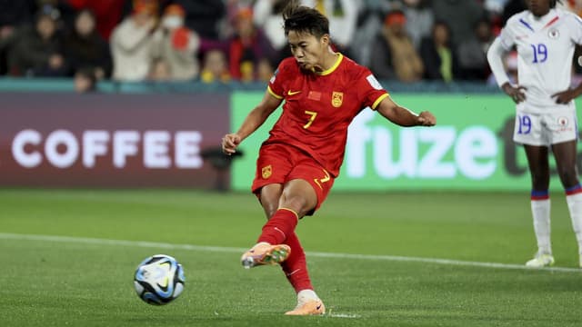 10-player China hold on for dramatic WWC win over Haiti