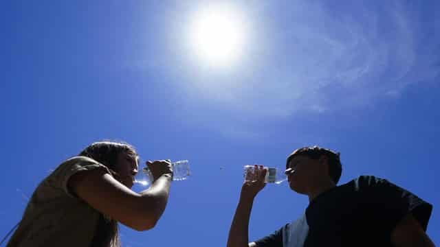 Historic heat: Phoenix hits 31st straight day of 43C