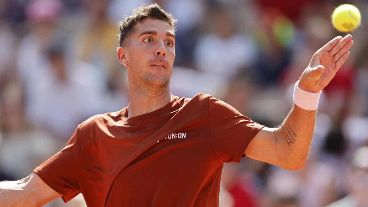 Kokkinakis, Thompson enjoy three-set Washington wins