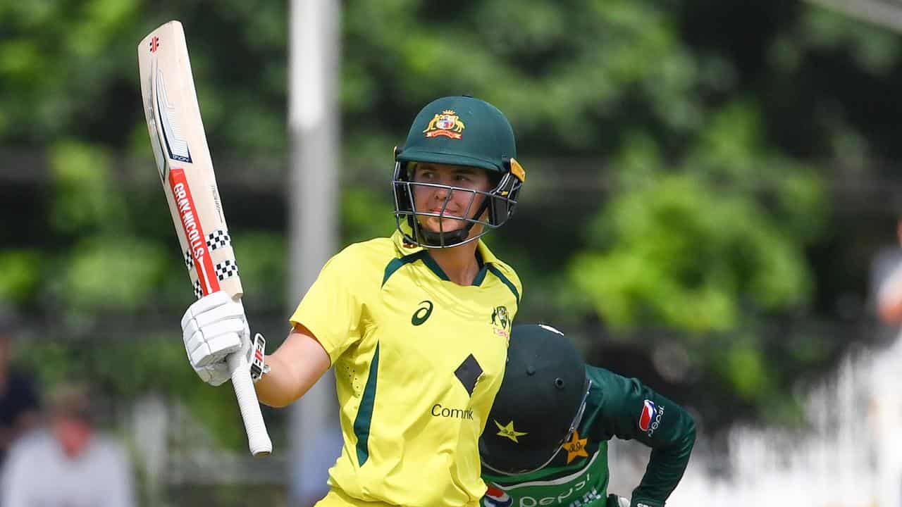 Aussie Phoebe Litchfield stars on debut in The Hundred