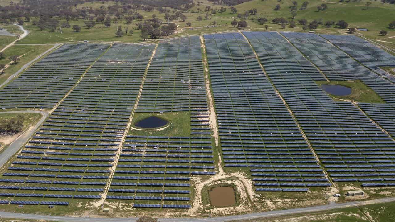 'Top renewables state' NSW swamped with investment bids