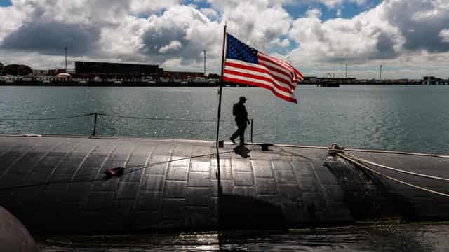 US nuclear submarine surfaces in Australian port