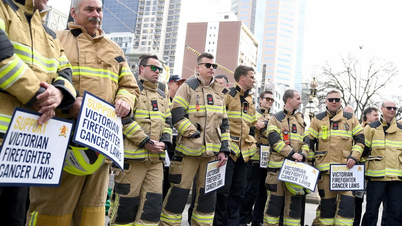 Vic firefighters want enhanced presumptive cancer laws