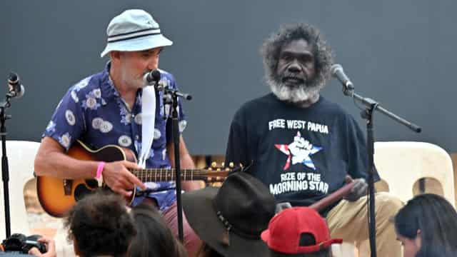 Two friends share musical stories of balance at Garma