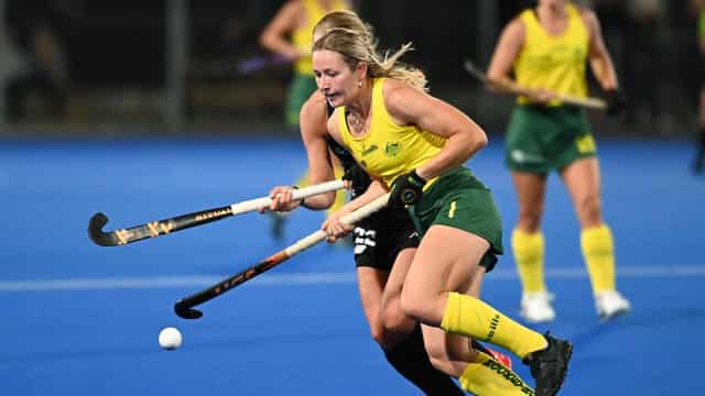 Hockeyroos, Kookaburras take big steps towards Paris