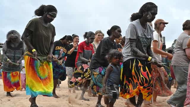 Garma festival showcases image of walking in two worlds