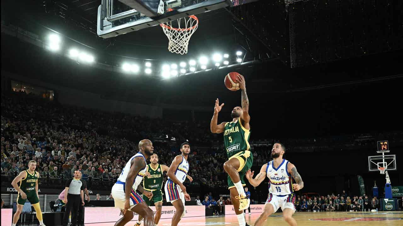 Chris Goulding injured as Boomers belt Venezuela