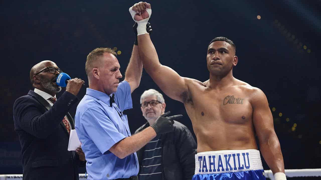 Bulldogs' Pangai quits NRL to pursue boxing career