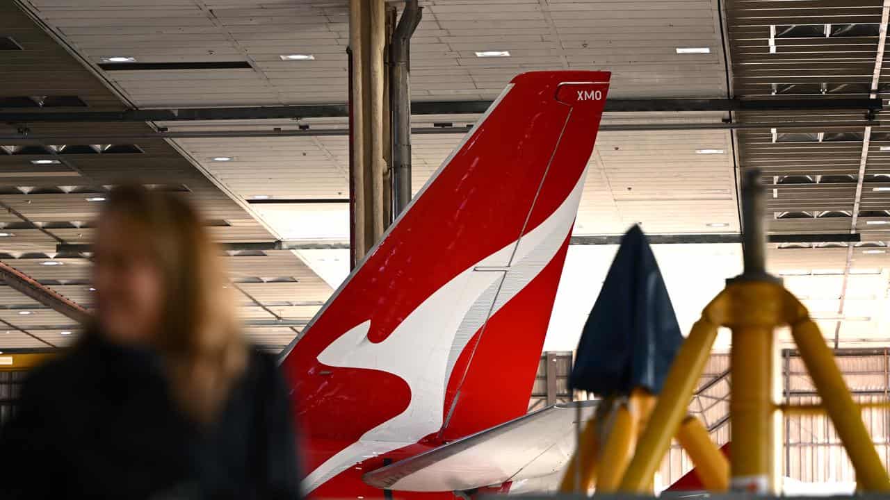 Pilot ordered to rewrite Qantas discrimination claim