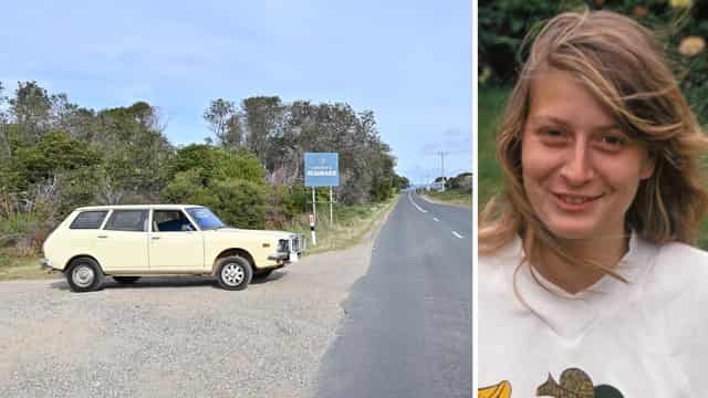 New police searches in unsolved tourist beach murder