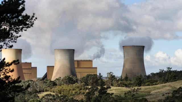 Door ajar for pre-2035 closure of coal power station