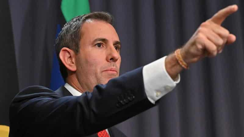 Treasurer issues challenge over offshore gas tax change