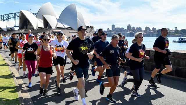 'Patriot' Pat Farmer arrives in Sydney to back voice