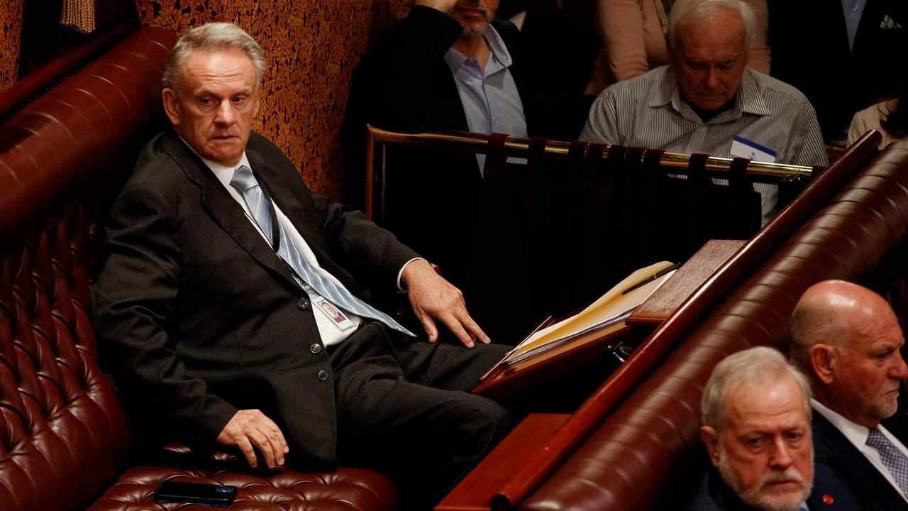 Latham and second MP quit One Nation over 'money grab'