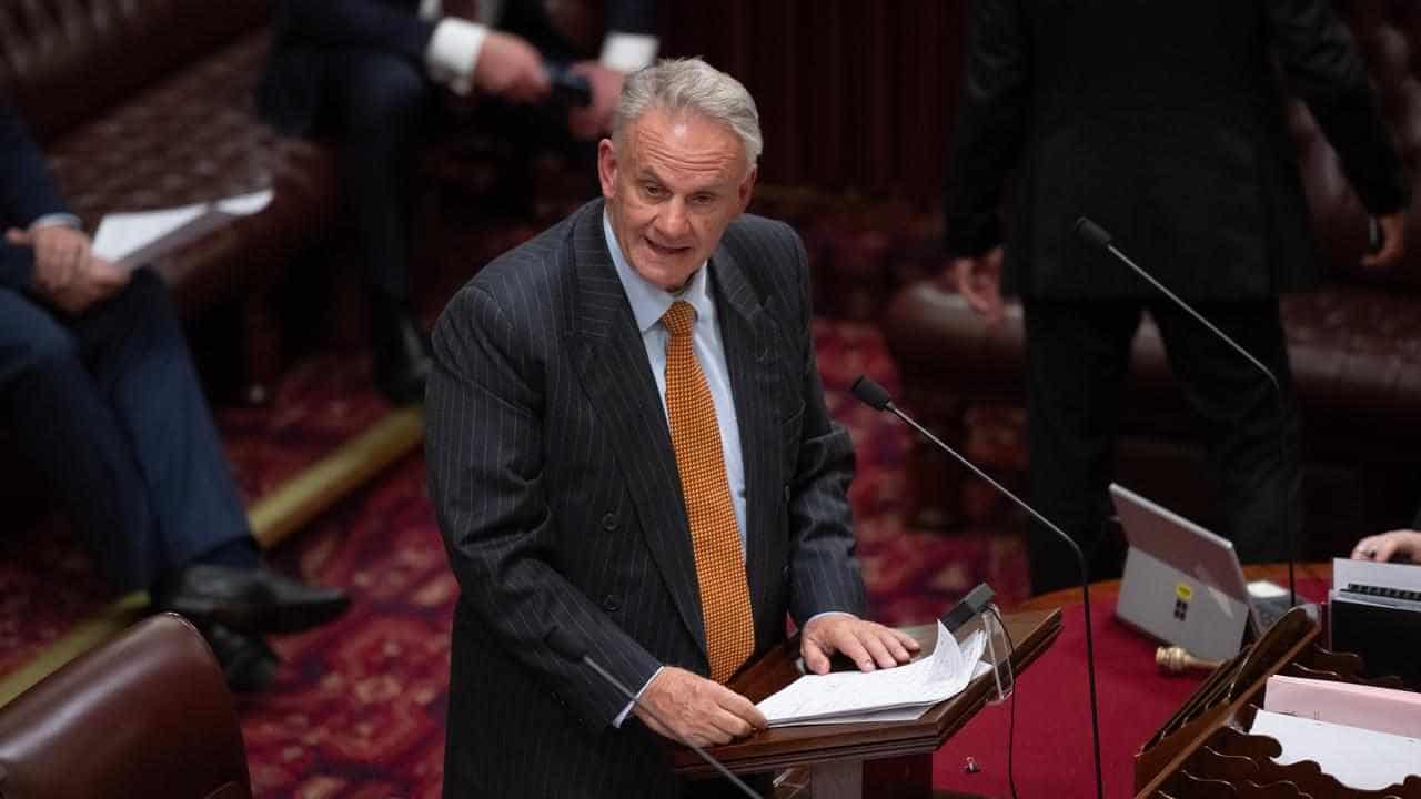 Fired-up Hanson tells Latham to quit NSW Parliament