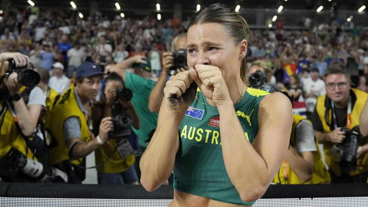 Australian Nina Kennedy ties for world pole vault gold