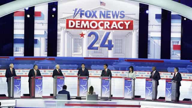 Republican hopefuls trade barbs in presidential debate