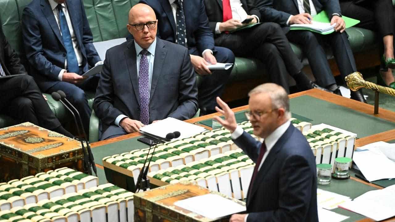 Ticked-off Dutton seeks referendum vote method clarity