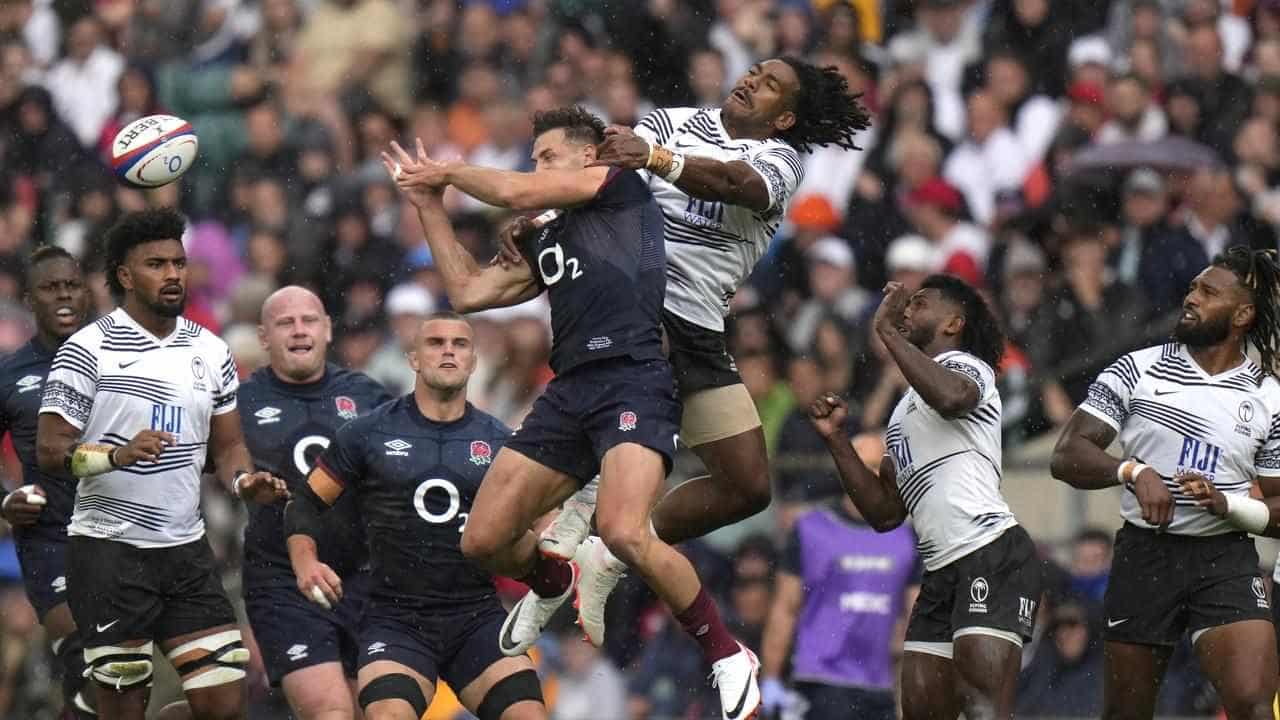 Wallabies put on World Cup notice by shock Fiji win