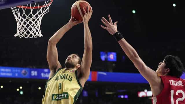 Cooks stars as Boomers beat Japan for crucial Cup win