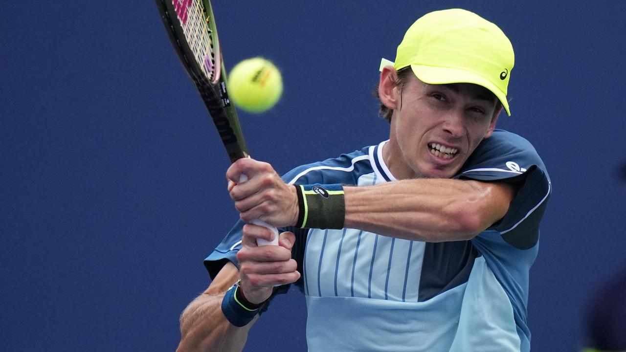 De Minaur joins O'Connell in US Open second round