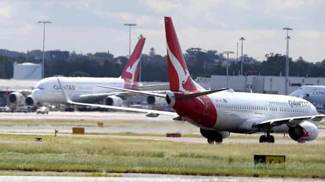 Qantas jettisons flight credit deadlines, faces new row