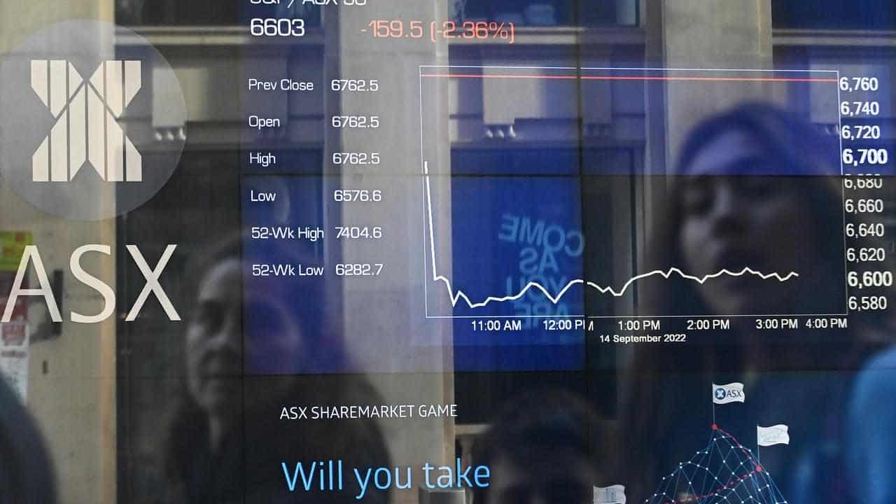 Australian shares fall for first time this week