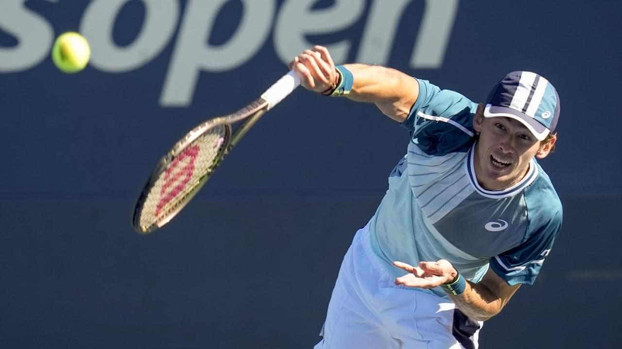 Off-court love gives de Minaur fresh perspective