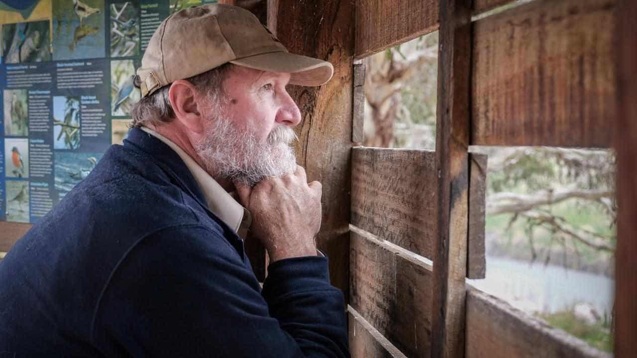 Volunteers warn of 'uncertain' future for Landcare work