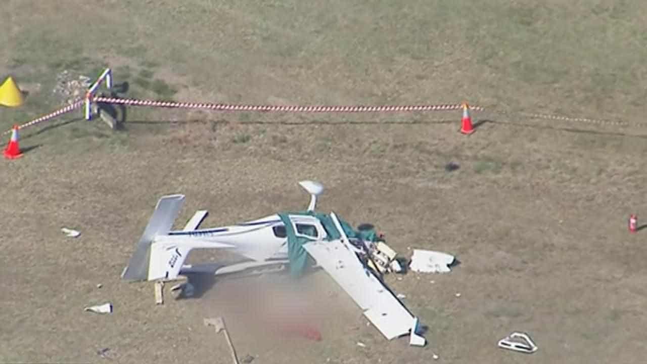 Taxiing plane caused aborted landing before fatal crash